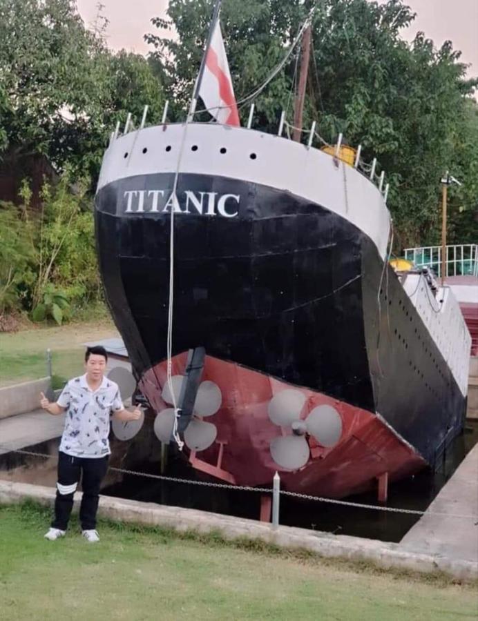 Titanic Park Bed and Breakfast Ban Bo  Eksteriør billede
